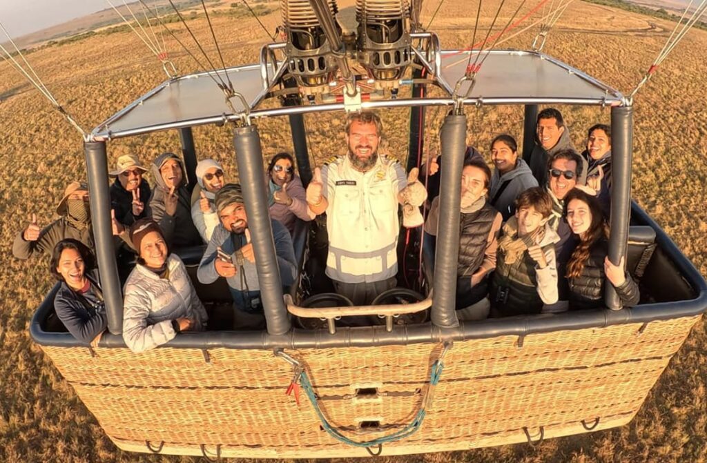 Curated Itineraries_6 svg+xml;charset=utf